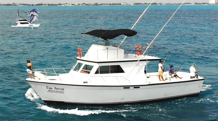 Cap Ferrat 48ft luxury yacht charter Cancun - Elegant boat rental for 14 people with full kitchen and bathroom