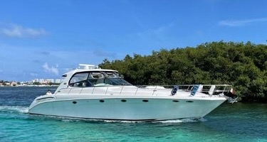 Yadtseb 60ft luxury yacht charter Cancun - Premium boat rental for 20 people with spacious deck and full amenities